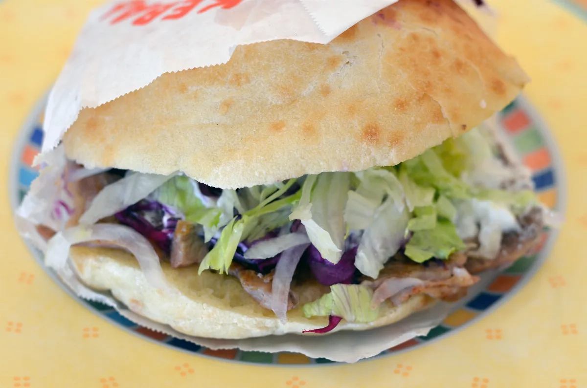 Kebab v lepinji